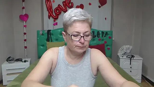 Private EmiliaGree on StripChat