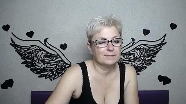 Private EmiliaGree on StripChat