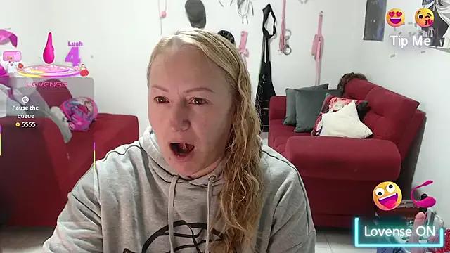 StripChat emperabigbootybigass is Freechat emperabigbootybigass — play 1 finger ass