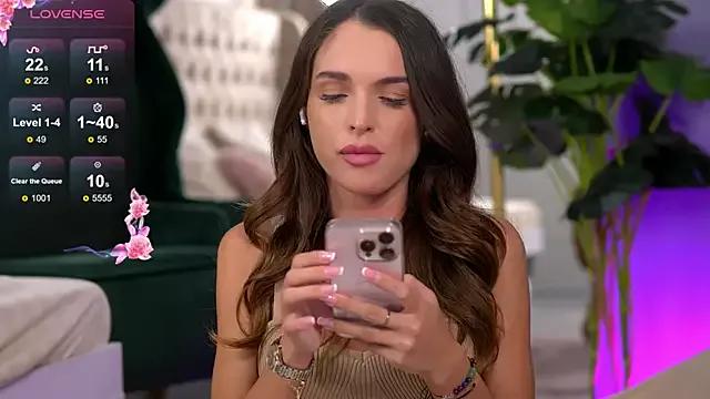 Freechat EsmeAinsley on StripChat