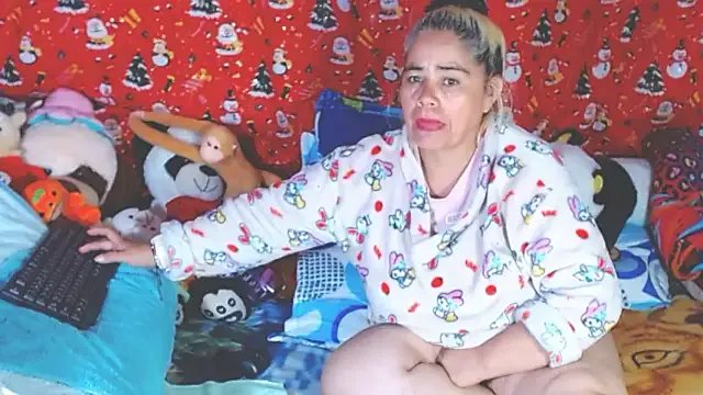 estrellita_fugaz16x — play with my big prolapse