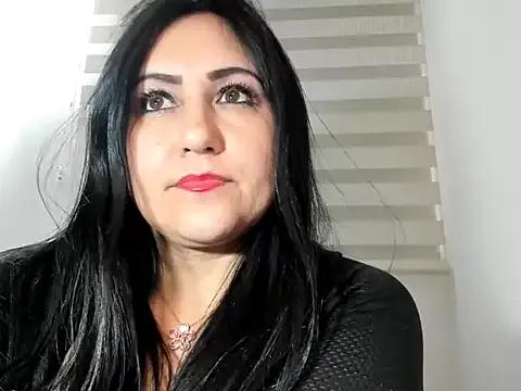 Freechat foxy-porn1 on StripChat