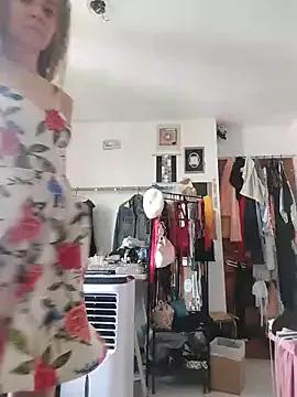 Freechat Giantonelawow on StripChat