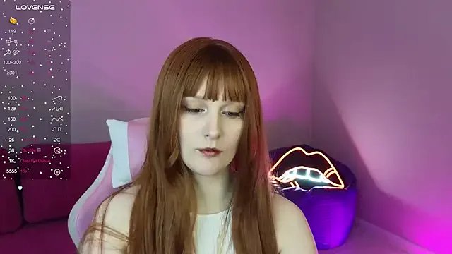 Ginger_Kristin on StripChat