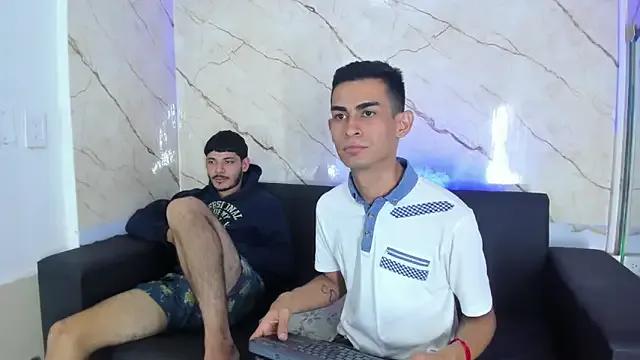 Freechat Golldens_Dreamss on StripChat