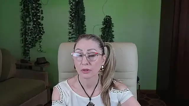 Freechat Habibi_Honeyy on StripChat