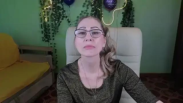 Freechat Habibi_Honeyy on StripChat