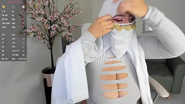 Freechat hana_falak on StripChat