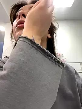 HannaJohnson — tit show