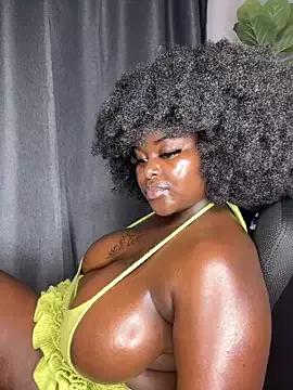 Freechat Honeycoco0211 on StripChat