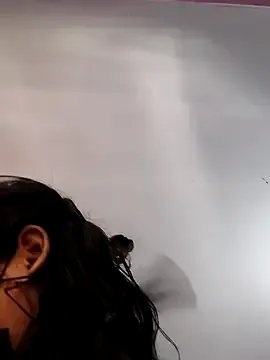 Hot-komall on StripChat