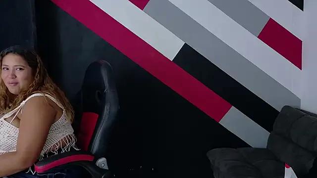 Freechat I_am_yours- on StripChat