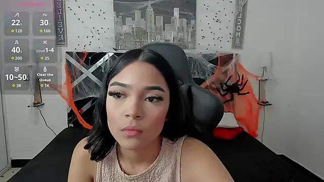 Freechat iamCharlotte19 on StripChat