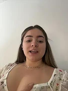 imlindapink — Show asshole (without being discovered)