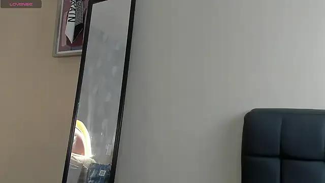 StripChat isabella_milf_ is Freechat isabella_milf_ — sexy twerking