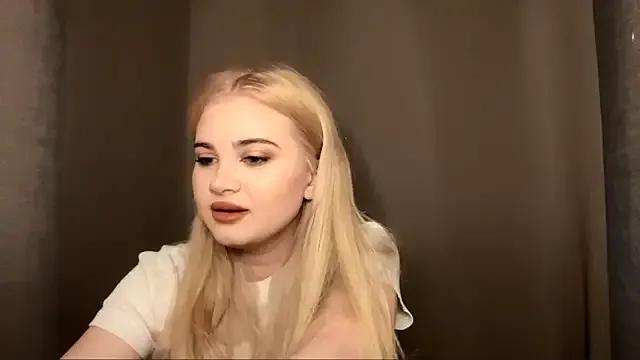 JolieAlto — feel my boobs and touch it make me horny