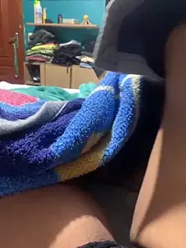 Freechat ju_muniz01 on StripChat