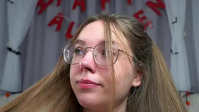 Freechat KarriBrownd on StripChat