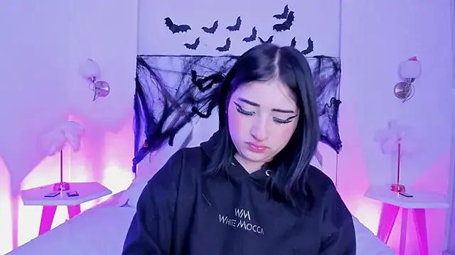 Freechat KattEngel on StripChat