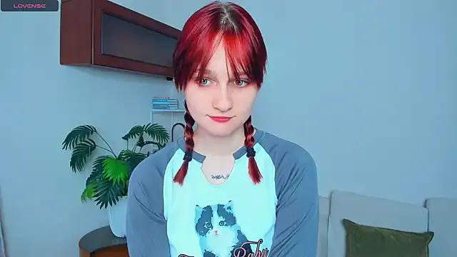 StripChat KatyKufel is Freechat KatyKufel — Look straight at you and bite my lips