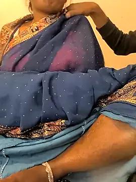 StripChat Kissing_Couple is Freechat Kissing_Couple — Room decoration