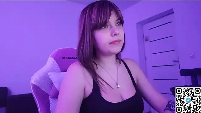 KristiBloom — show belly