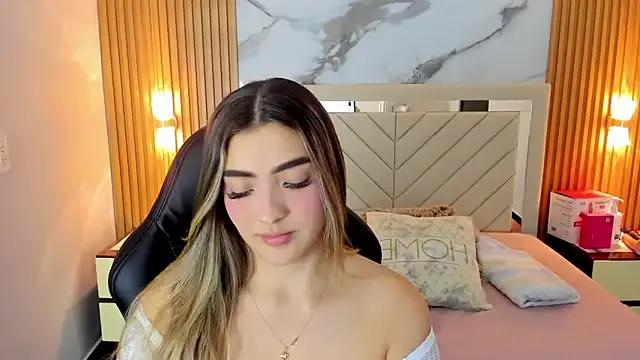 Freechat KYLIE_JONES6 on StripChat