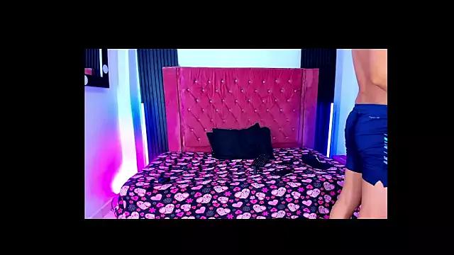 Freechat Latin_Boyss_ on StripChat