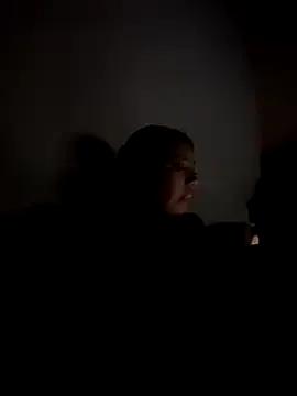 Freechat latinahorny11 on StripChat