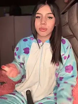 Laura-Khalifa on StripChat