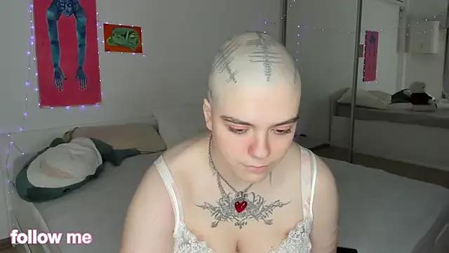 StripChat len_be is Freechat len_be — Flash tits