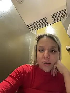 LikaCat — Naked masturbate 