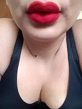 Freechat LINA-DALOUA on StripChat