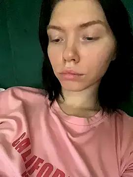 Lisaaa_Alisa on StripChat