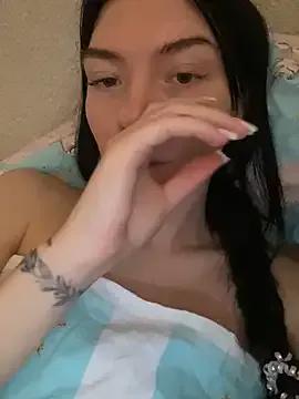 Lisaaa_Alisa on StripChat