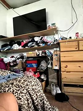 Freechat Lolalopez746 on StripChat