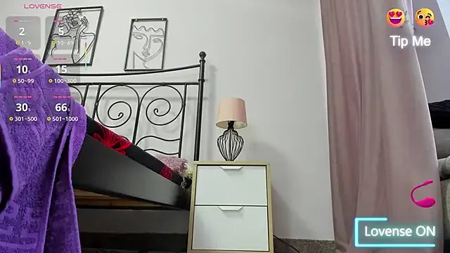 Freechat LollaVibes on StripChat