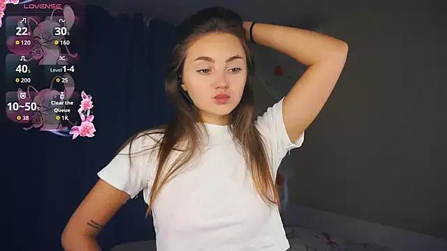 StripChat LoraDavi is Freechat LoraDavi — help me masturbate