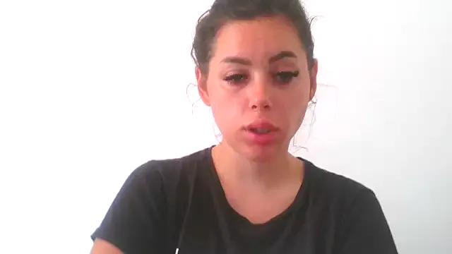 Freechat LovelyJulliette on StripChat