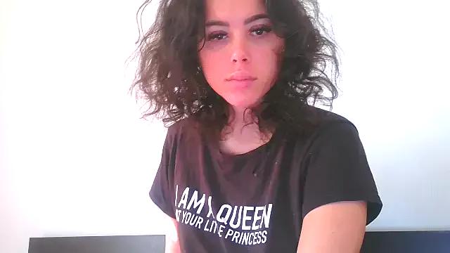 Freechat LovelyJulliette on StripChat