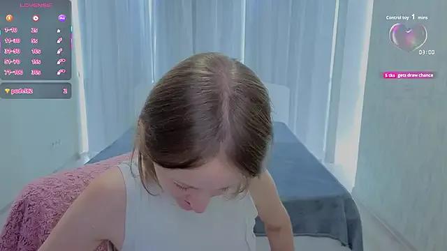 Freechat LuluChiiii on StripChat