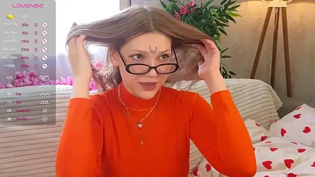 Freechat Lunabate on StripChat