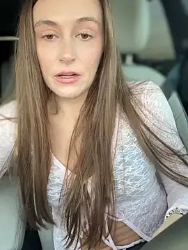 lunagirl13 on StripChat