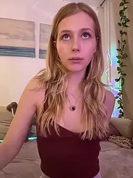 Freechat LunaRase on StripChat