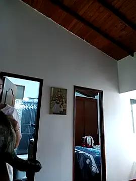 Freechat LunaZambrano on StripChat