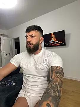Freechat LustyMike_ on StripChat