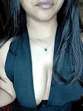 Freechat luv_johrrra on StripChat