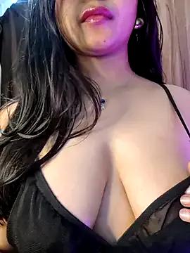 Freechat luv_johrrra on StripChat