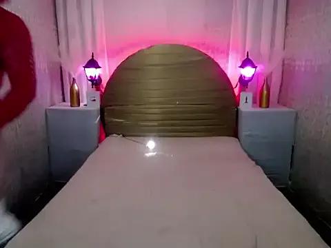 Freechat Madameblonde on StripChat