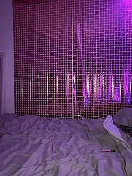 madelinexx — Slow blowjob + Topless 